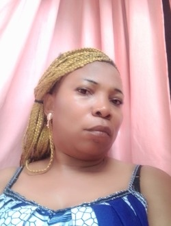 Annick Rose's profile, a single 46-year-old a woman in Yaoundé