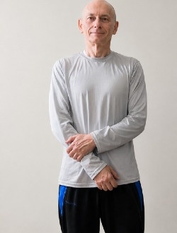 Andrew's profile, a single 59-year-old a man in Chicago