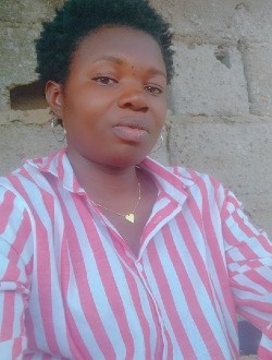 Fleur's profile, a single 32-year-old a woman in Yaoundé