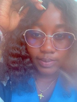 Synthia's profile, a single 28-year-old a woman in Abidjan