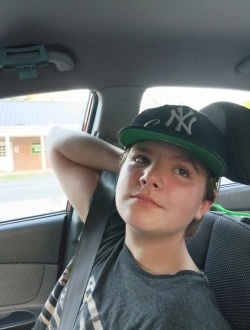 Curtis's profile, a single 19-year-old a man in Swansboro
