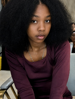 Waindelly's profile, a single 22-year-old a woman in Ivato Firaisana