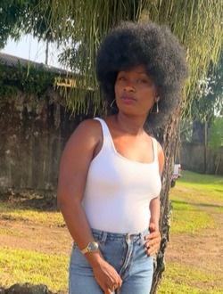 Merveille's profile, a single 30-year-old a woman in Douala