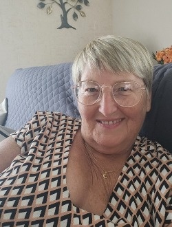 Aliette's profile, a single 72-year-old a woman in Médis