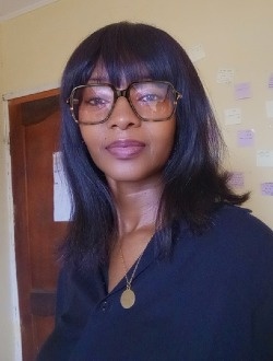 Linda's profile, a single 47-year-old a woman in Franceville