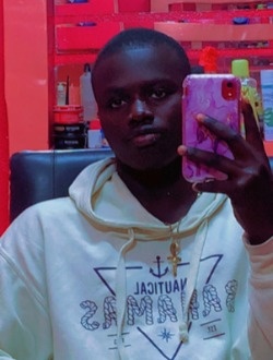 Laurent's profile, a single 22-year-old a man in Mbour