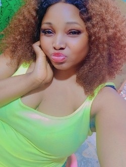 Raisa's profile, a single 32-year-old a woman in Douala