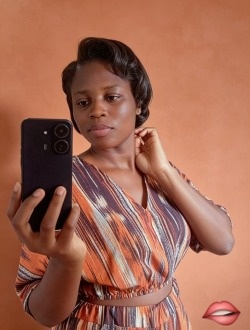 Nathalie's profile, a single 28-year-old a woman in Yaoundé