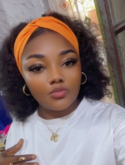 Josy Guilaine's profile, a single 28-year-old a woman in Douala