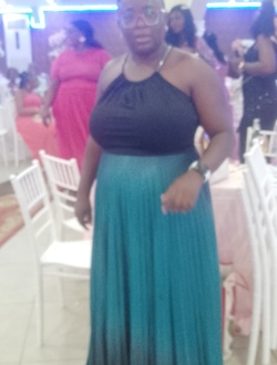 Anne's profile, a single 45-year-old a woman in Abé