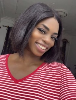 Henriette's profile, a single 33-year-old a woman in Douala