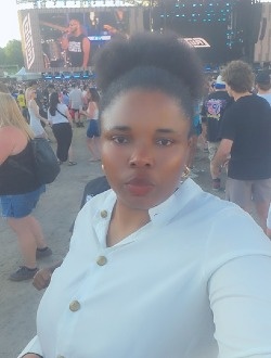 Aliance's profile, a single 40-year-old a woman in Québec