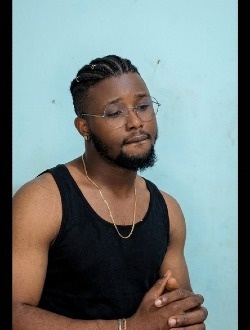Spencer James's profile, a single 33-year-old a man in Petit Abidjan-Youkou