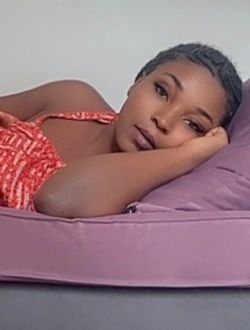 Annette's profile, a single 27-year-old a woman in Yaoundé