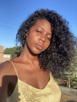 Laurie's profile, a single 23-year-old a woman in Toamasina