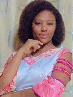Gloria Caroline's profile, a single 18-year-old a woman in 1200 Logements