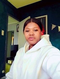 Marie's profile, a single 33-year-old a woman in Tarbes