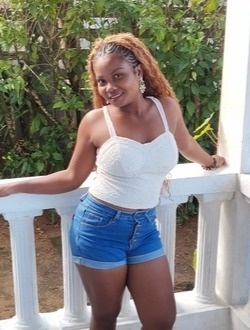 Noeline's profile, a single 23-year-old a woman in Toamasina