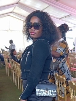 Marie Jeanne's profile, a single 27-year-old a woman in Yaoundé