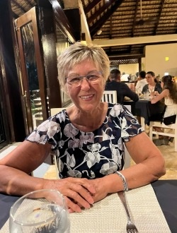 Louise's profile, a single 68-year-old a woman in Victoriaville