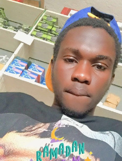 Diamond's profile, a single 37-year-old a man in Valencia