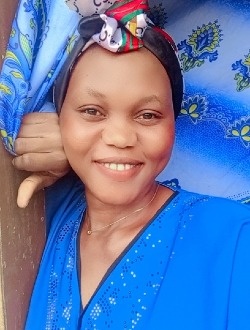 Bienheureuse's profile, a single 23-year-old a woman in Agoua