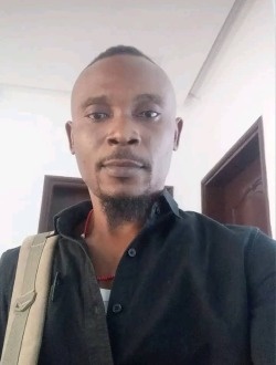 Frank Tony's profile, a single 39-year-old a man in Abidjan