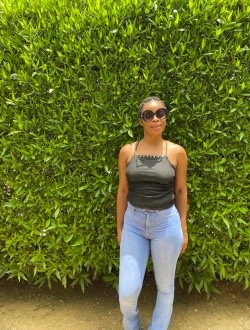 Chanceline's profile, a single 18-year-old a woman in Yaoundé
