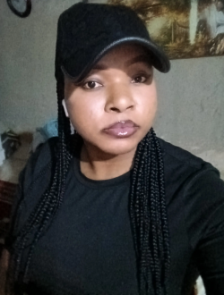 Germi's profile, a single 24-year-old a woman in A Ameixenda