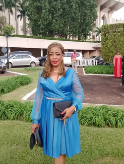 Davetase's profile, a single 45-year-old a woman in Yambéta
