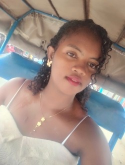 Christiana's profile, a single 23-year-old a woman in Aharana
