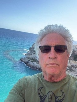 John's profile, a single 67-year-old a man in Roccella Ionica