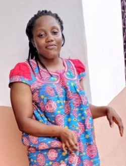 Dk's profile, a single 35-year-old a woman in Douala