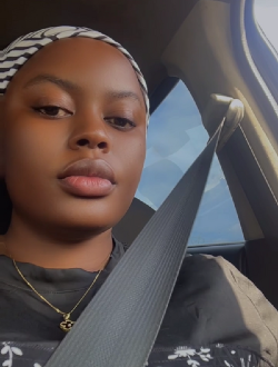 Sm's profile, a single 26-year-old a woman in Luanda