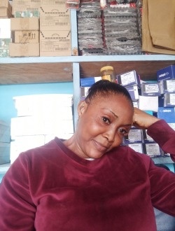 Diana's profile, a single 35-year-old a woman in Libreville