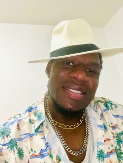 Iddy's profile, a single 37-year-old a man in Bourg-en-Bresse
