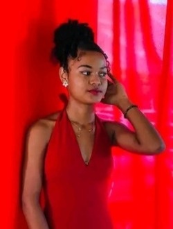 Marusca's profile, a single 21-year-old a woman in Sambava