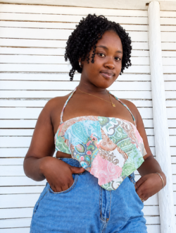 Annie's profile, a single 22-year-old a woman in Antalaha