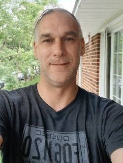 Marc-Andre's profile, a single 52-year-old a man in Montréal