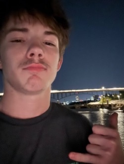 Wyatt's profile, a single 19-year-old a man in Tulsa