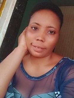 Luna's profile, a single 32-year-old a woman in 4th Arrondissement of Porto-Novo