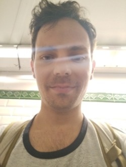 Armand's profile, a single 26-year-old a man in Paris