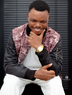 Kamenous's profile, a single 27-year-old a man in Lomé