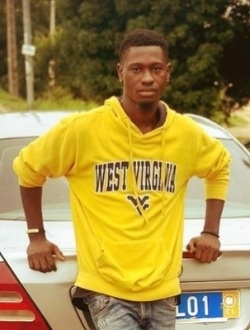 Frank Ismaël's profile, a single 33-year-old a man in Abayansi