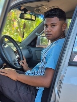 Ricardo's profile, a single 23-year-old a man in Mahajanga
