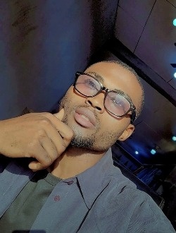 Kendrick's profile, a single 24-year-old a man in Abam
