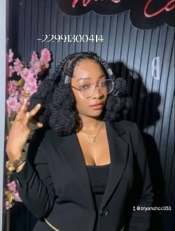 Ariane's profile, a single 35-year-old a woman in Abomey-Calavi