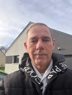 Pascal's profile, a single 56-year-old a man in Gathemo