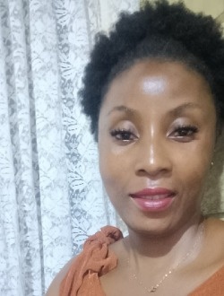 Géraldine's profile, a single 33-year-old a woman in Douala