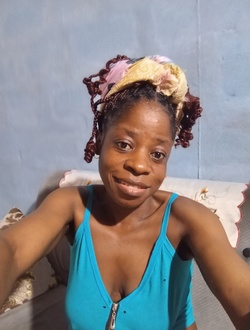 Céline's profile, a single 34-year-old a woman in Edéa